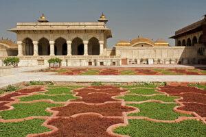 Angoori Bagh in Red Fort 